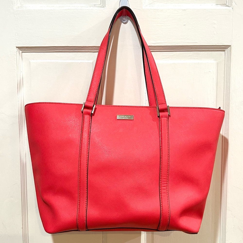 {Kate Spade} Large Coral Leather Tote